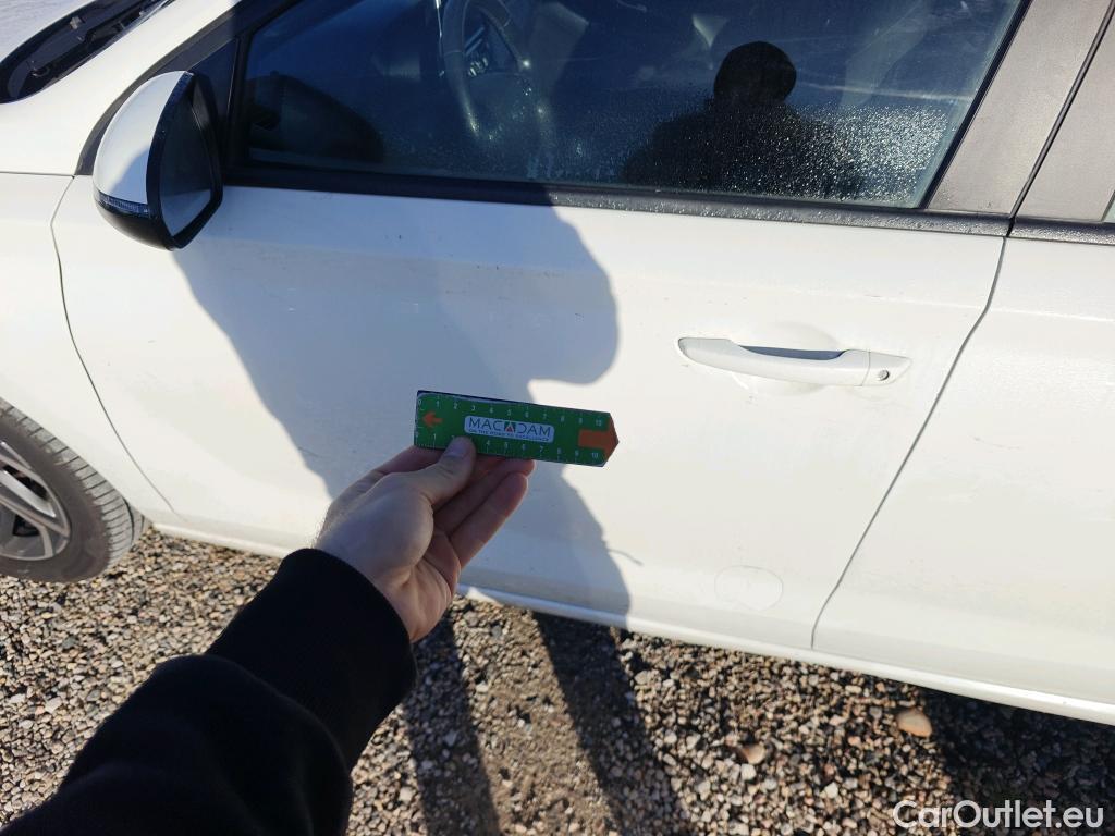  Hyundai  i30 HYUNDAI  / 2020 / 5P / berlina con portón 1.6 CRDI 85kW (116CV) Klass LRR #13