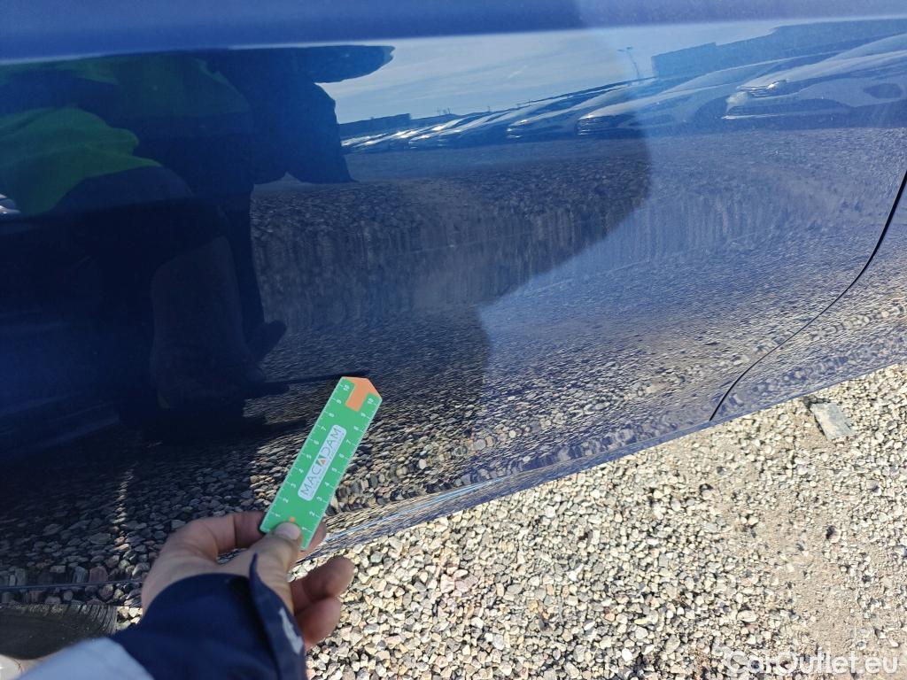  Bmw  Serie 3 BMW  / 2018 / 4P / sedán 318d Auto. #20