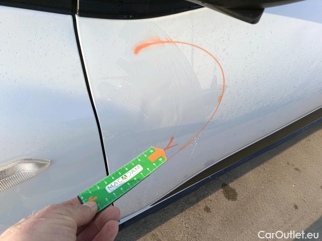  Dacia  Sandero DACIA  / 2020 / 5P / berlina con portón Stepway Essential TCe 67kW (90V) #2