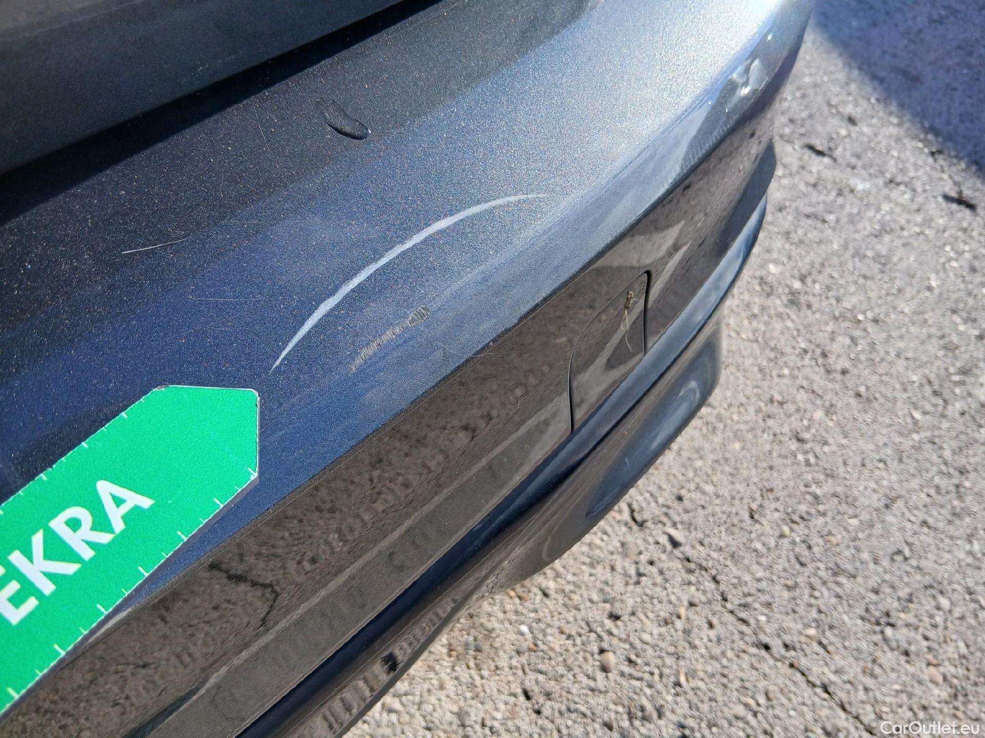  Ford  Kuga FORD  / 2019 / 5P / todoterreno ST-Line X 2.0 EcoBlue 140kW 4x4 Auto #16