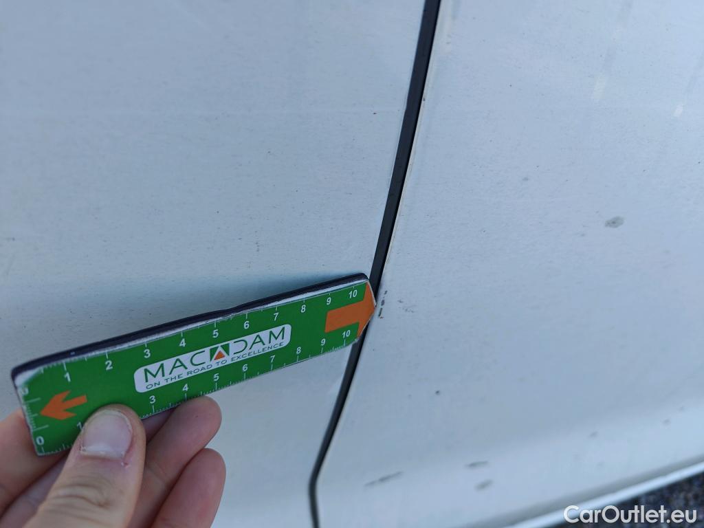  Hyundai  i30 HYUNDAI  / 2020 / 5P / berlina con portón 1.6 CRDI 85kW (116CV) Klass LRR #43