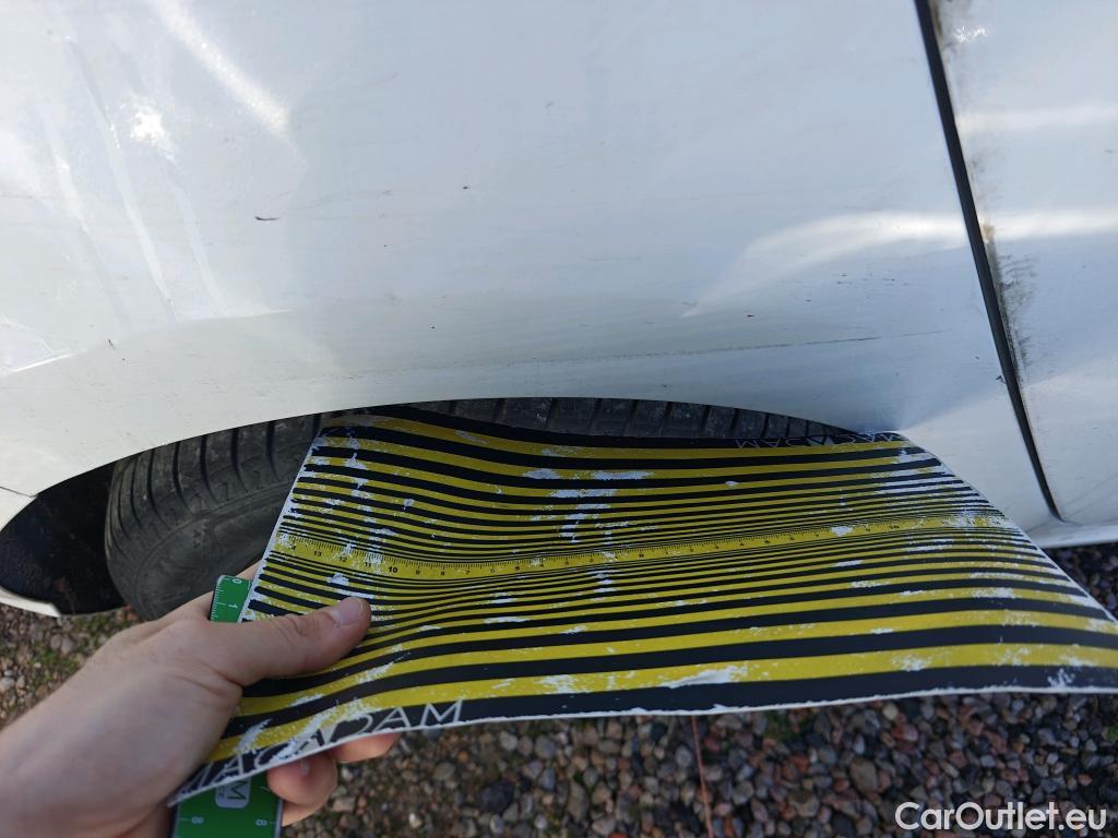  Hyundai  i30 HYUNDAI  / 2020 / 5P / berlina con portón 1.6 CRDI 85kW (116CV) Klass LRR #8