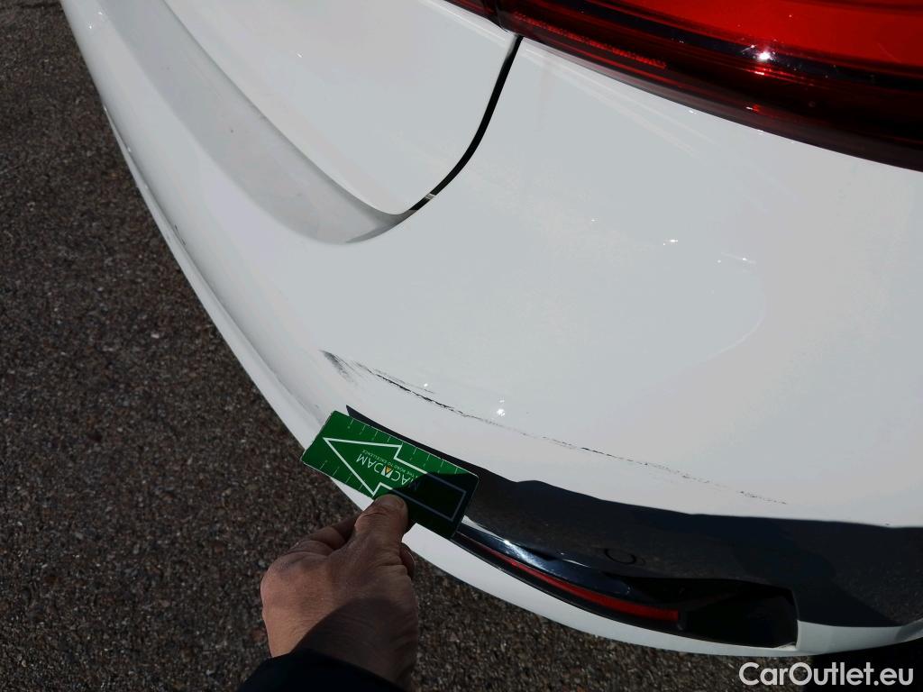  Bmw  Serie 3 BMW  / 2018 / 4P / sedán 320d Auto. #8