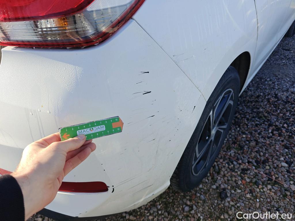  Hyundai  i30 HYUNDAI  / 2020 / 5P / berlina con portón 1.6 CRDI 85kW (116CV) Klass LRR #28