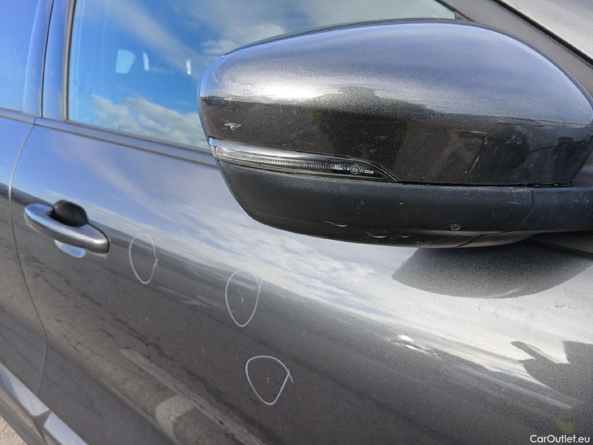  Ford  Kuga FORD  / 2019 / 5P / todoterreno ST-Line X 2.0 EcoBlue 140kW 4x4 Auto #35