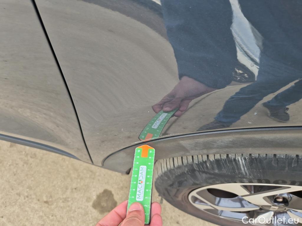  KIA  Sportage KIA  / 2018 / 5P / todoterreno 1.6 MHEV Business 100kW (136CV) 4x2 #36