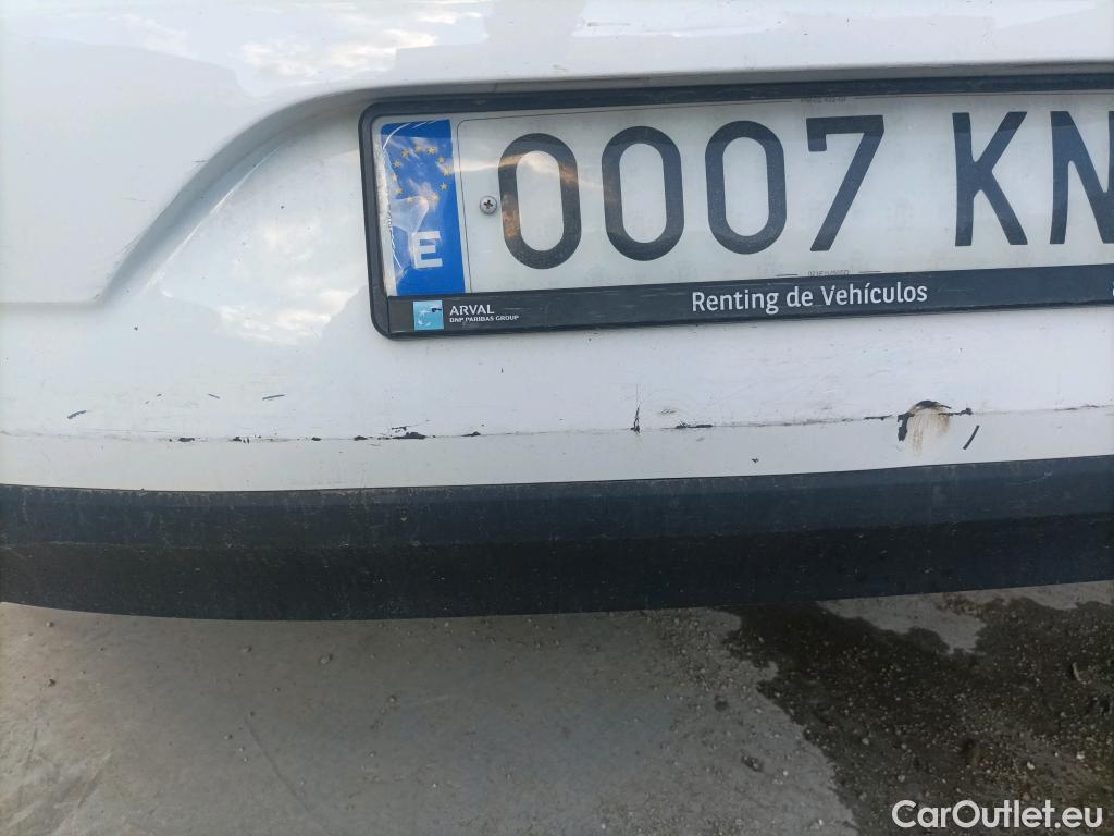  Renault  Megane RENAULT Mégane / 2015 / 5P / berlina con portón Life Energy dCi 66kW (90CV) #16