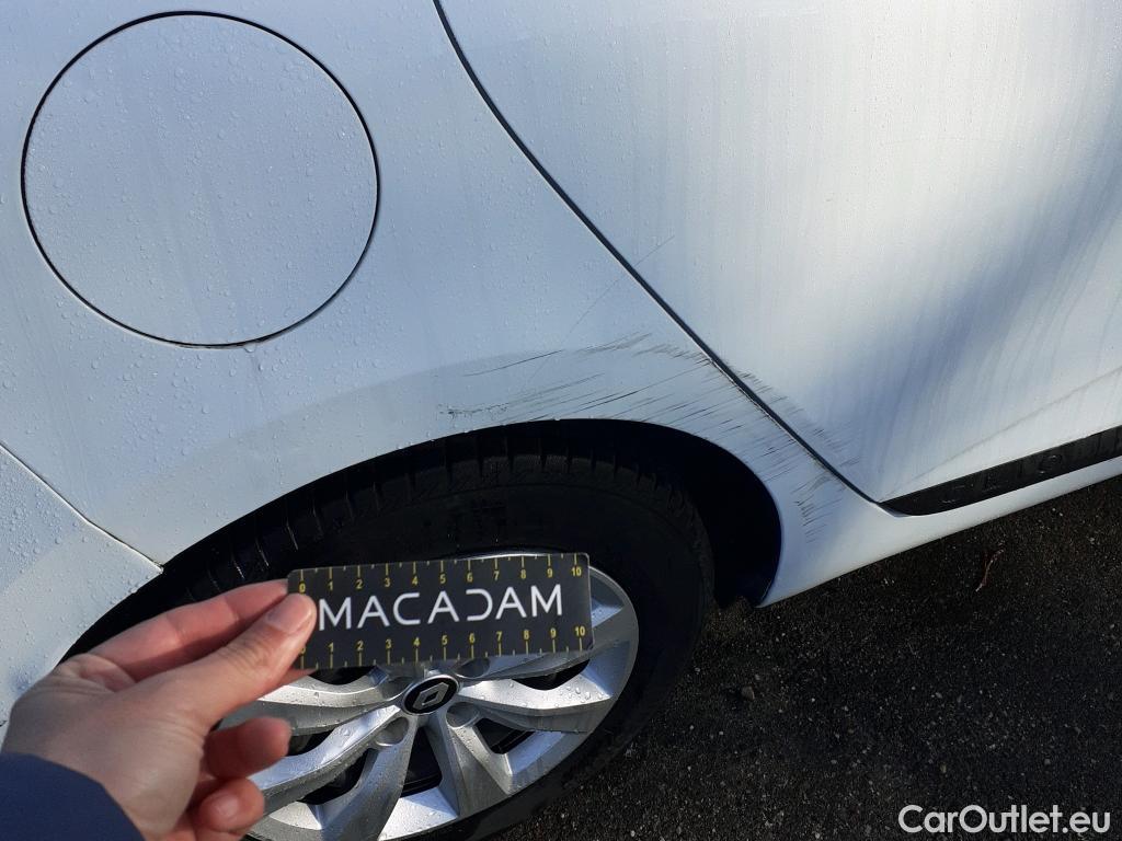  Renault  Clio RENAULT  / 2019 / 5P / berlina con portón Business Blue dCi 74kW (100CV) #7