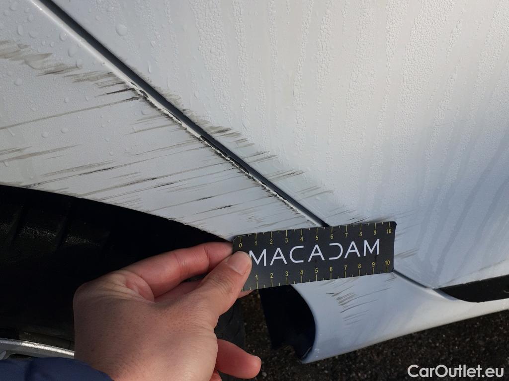  Renault  Clio RENAULT  / 2019 / 5P / berlina con portón Business Blue dCi 74kW (100CV) #10