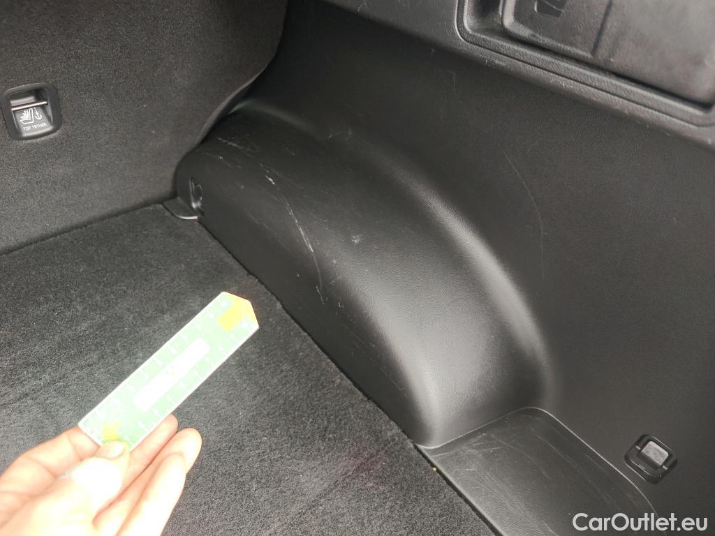  Hyundai  Tucson HYUNDAI  / 2020 / 5P / todoterreno 1.6 CRDI 100kW (136CV) 48V N-Line Sky DC #4