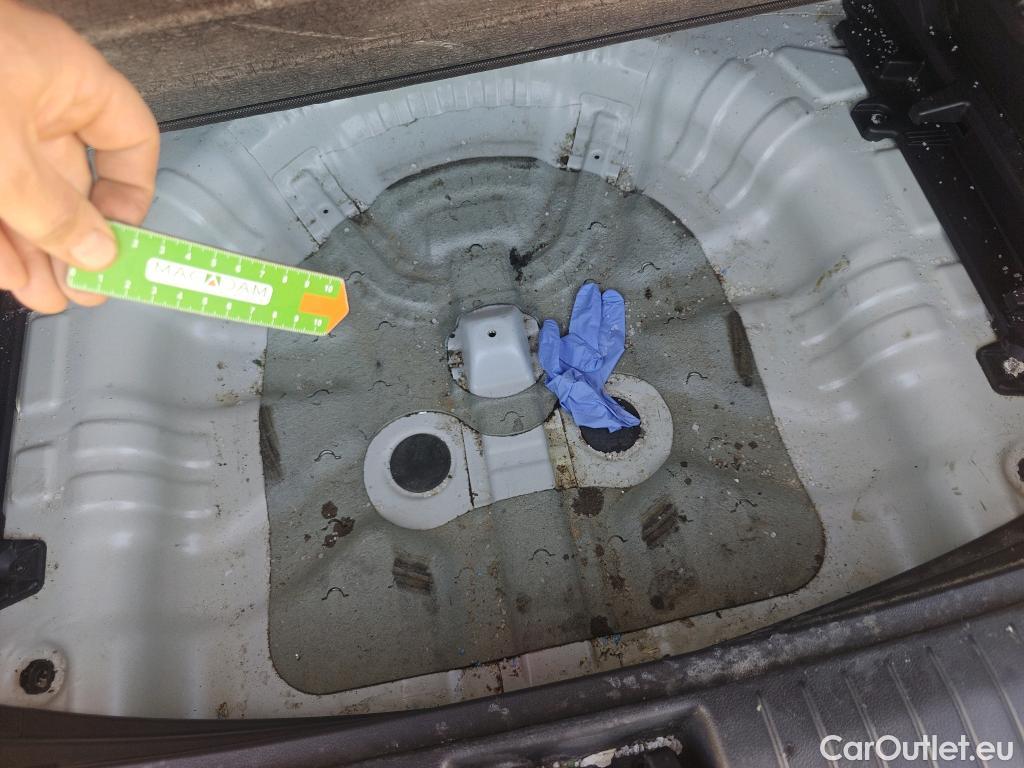  Hyundai  Konna HYUNDAI Kona / 2017 / 5P / todoterreno KONA CRDI 1.6 115CV 4X2 KLASS #8