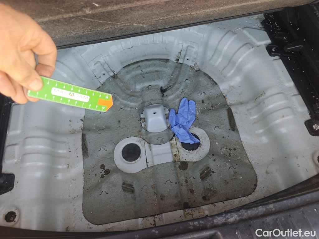  Hyundai  Konna HYUNDAI Kona / 2017 / 5P / todoterreno KONA CRDI 1.6 115CV 4X2 KLASS #7