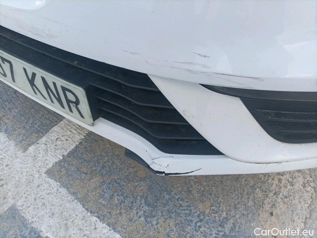  Renault  Megane RENAULT Mégane / 2015 / 5P / berlina con portón Life Energy dCi 66kW (90CV) #9