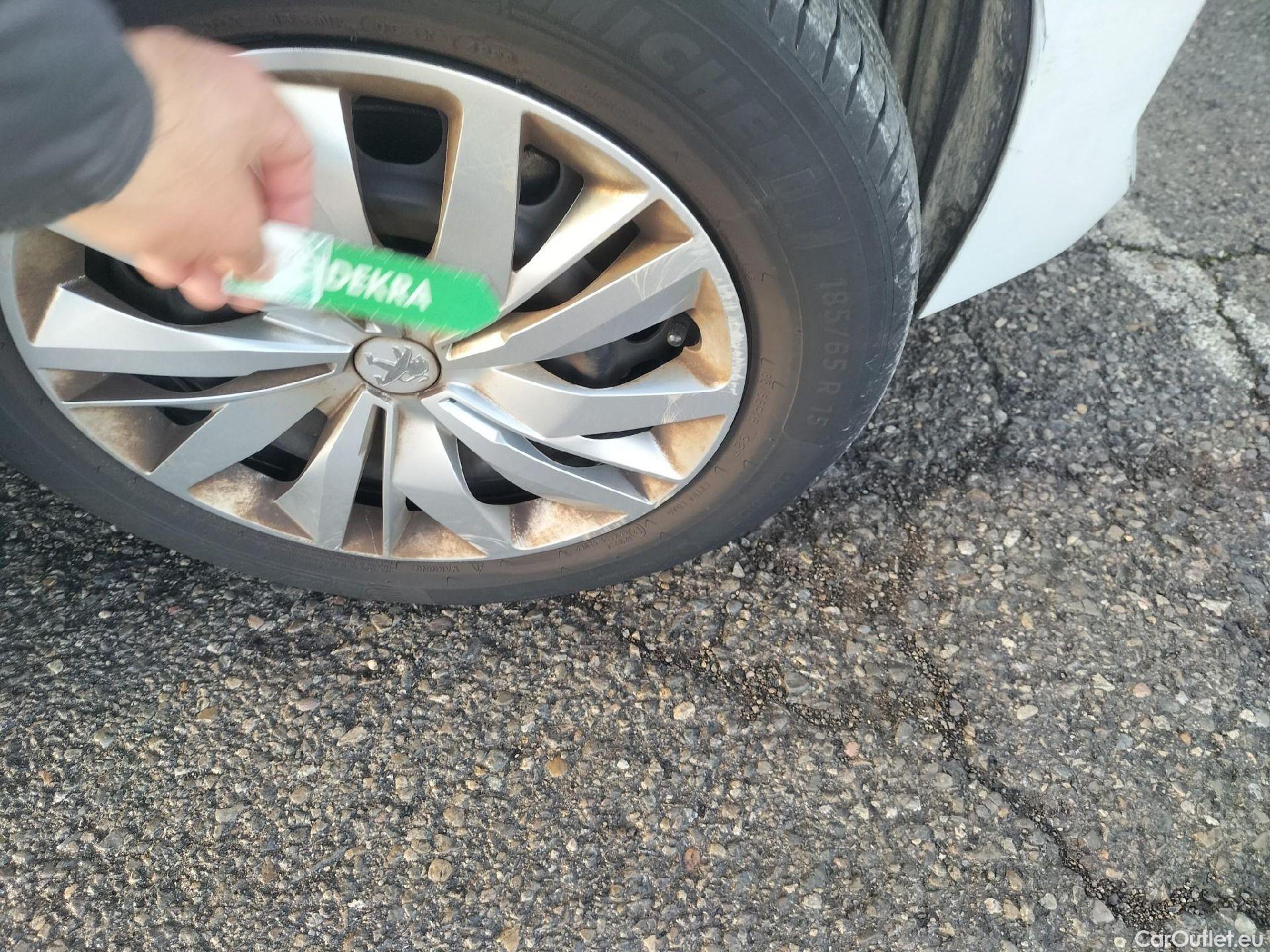  Peugeot  208  Like 1.2 Puretech 75CV MT5 E6d #25