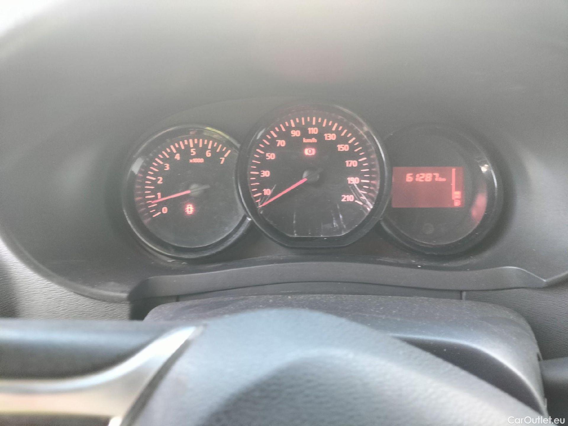  Dacia  Dokker DACIA  / 2013 / 4P / furgón derivado de turismo Van Essential 1.6 80kW (110CV) GLP #29