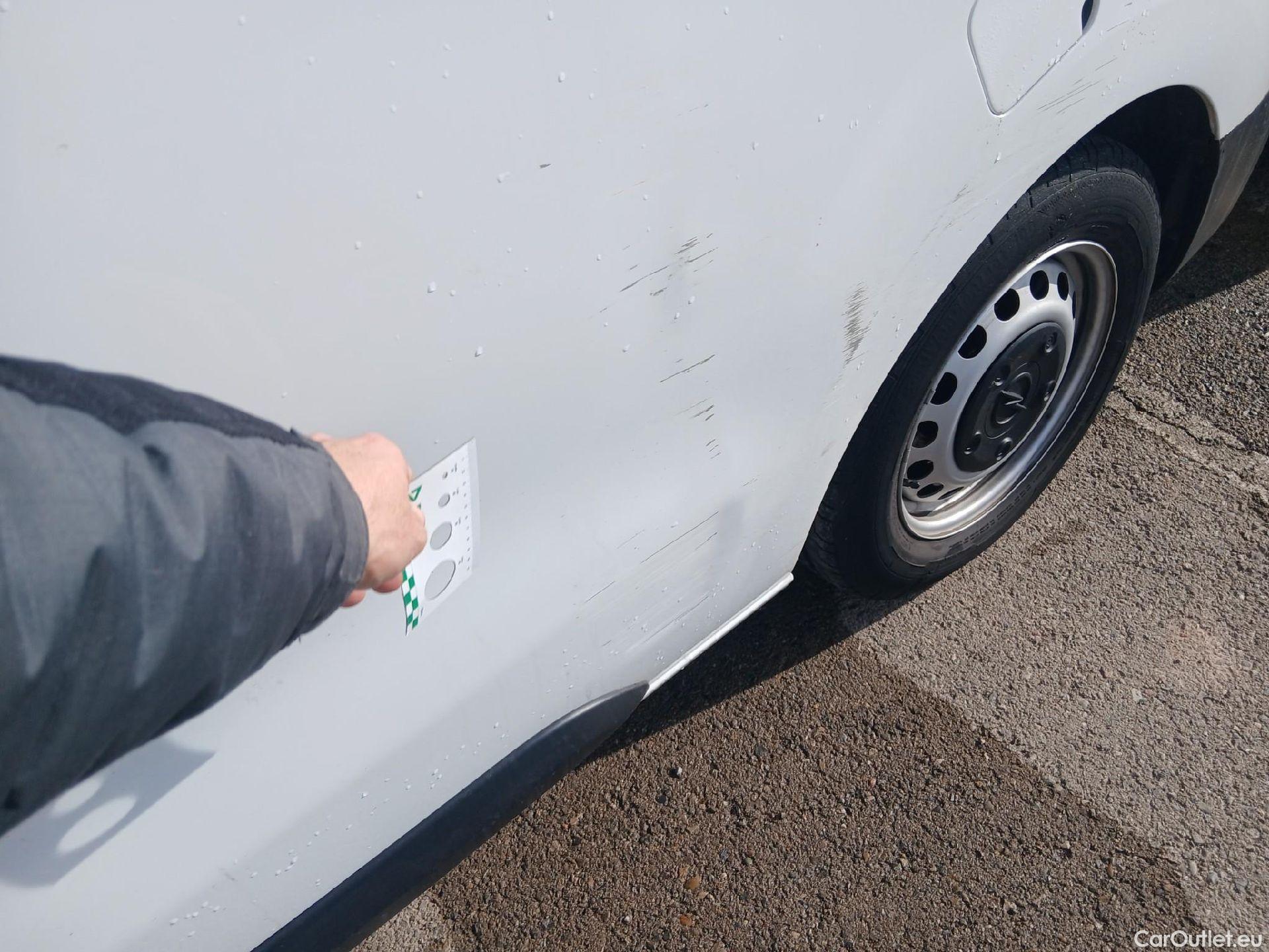  Opel  Vivaro OPEL  / 2019 / 4P / furgón 1.5 Diésel 74kW (100CV) M Std Express #10