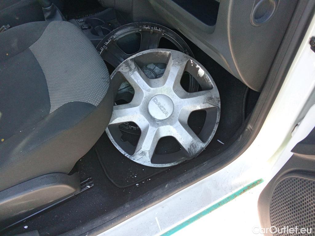  Dacia  Dokker DACIA  / 2013 / 4P / furgón derivado de turismo Essential 1.6 75kW (100CV) GLP #43