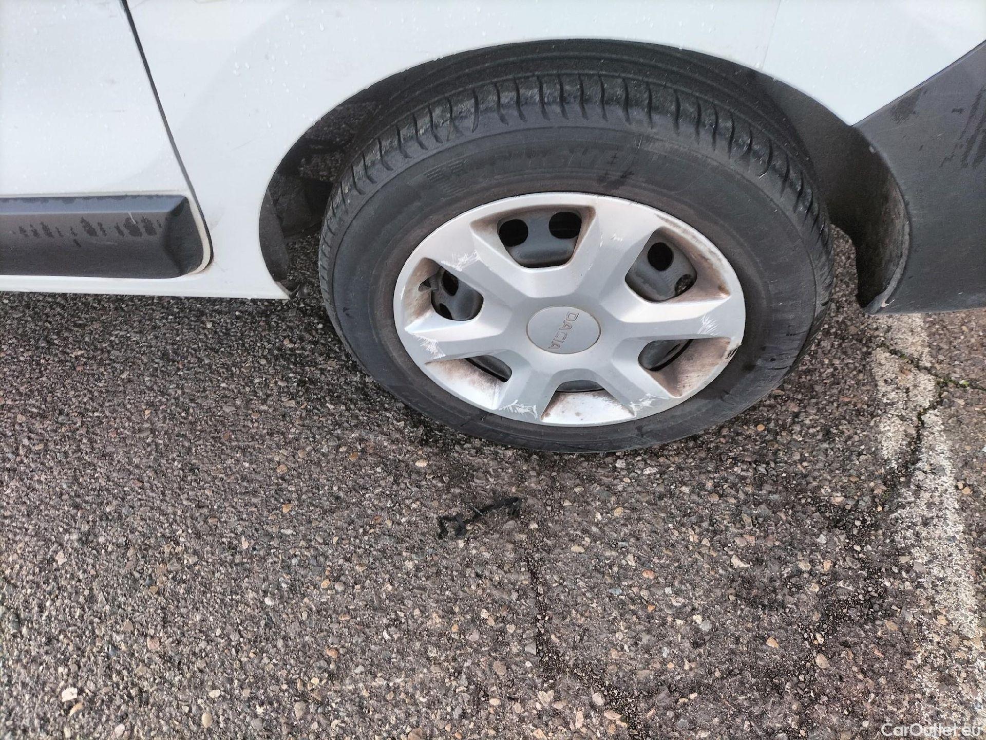  Dacia  Dokker DACIA  / 2013 / 4P / furgón derivado de turismo Van Essential 1.6 80kW (110CV) GLP #41