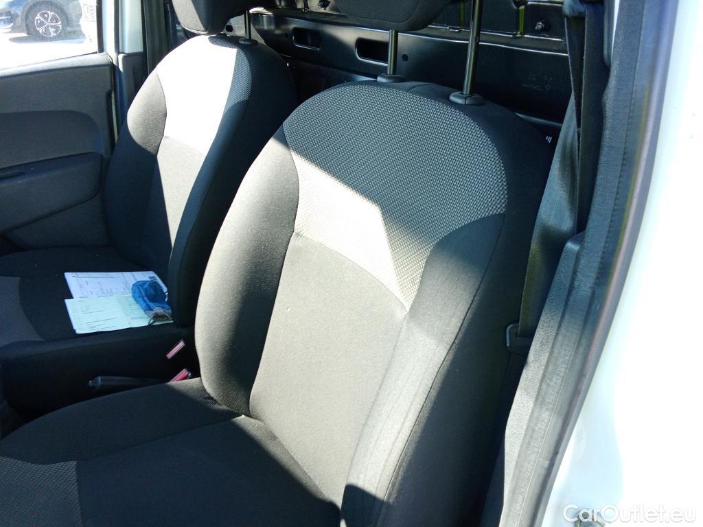  Dacia  Dokker DACIA  / 2013 / 4P / furgón derivado de turismo Essential 1.6 75kW (100CV) GLP #27