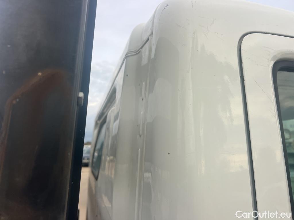  Nissan  NV400 NISSAN NT400 / 2014 / 2P / pick-up de lados abatibles 35.13/2 Básico CAL Cabina Abatible Media #2