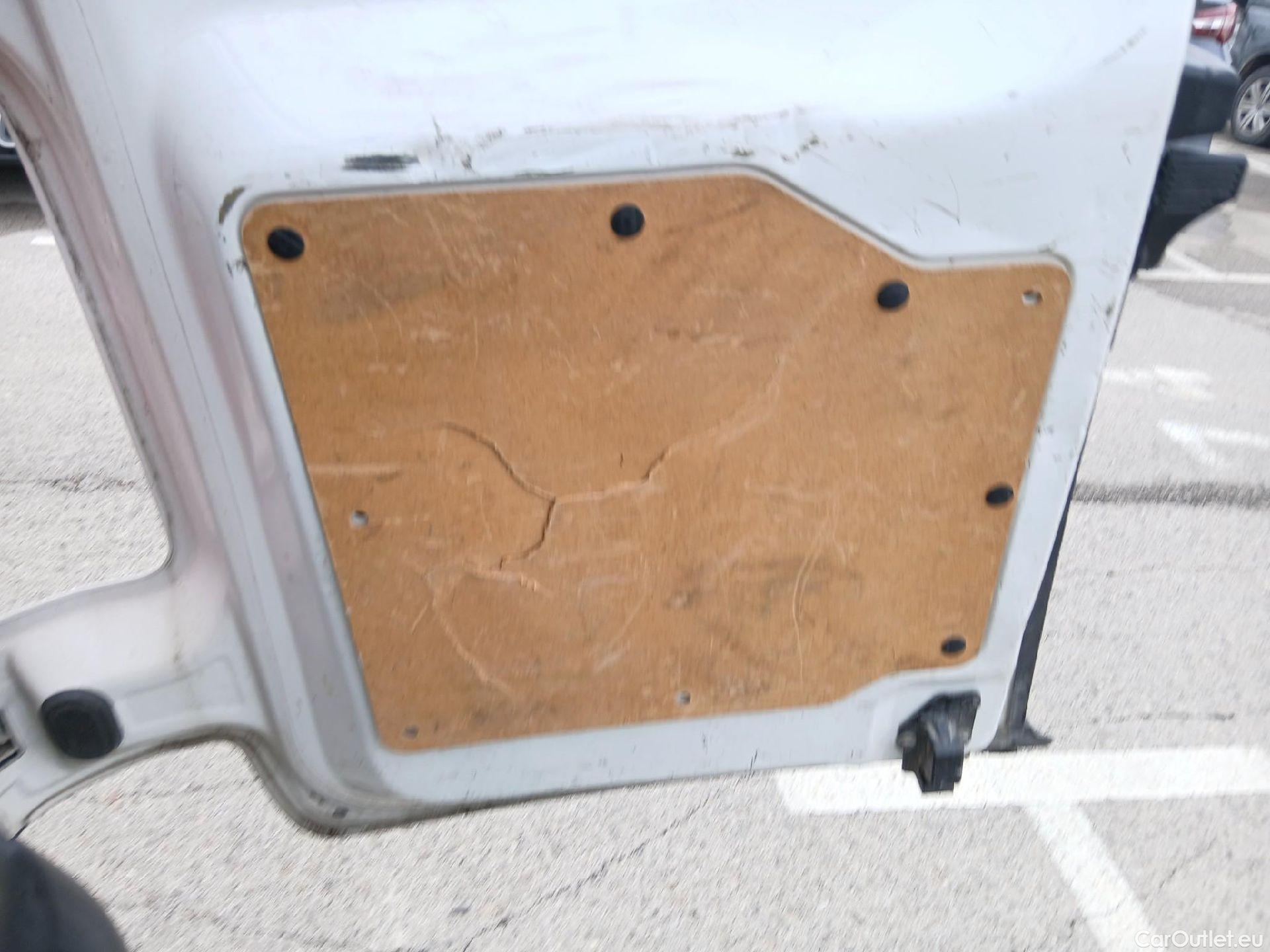  Citroen  Jumpy CITROEN  VU 4P 3G FURGÓN Talla M BlueHDi 85KW (115CV) 6v Confort #7