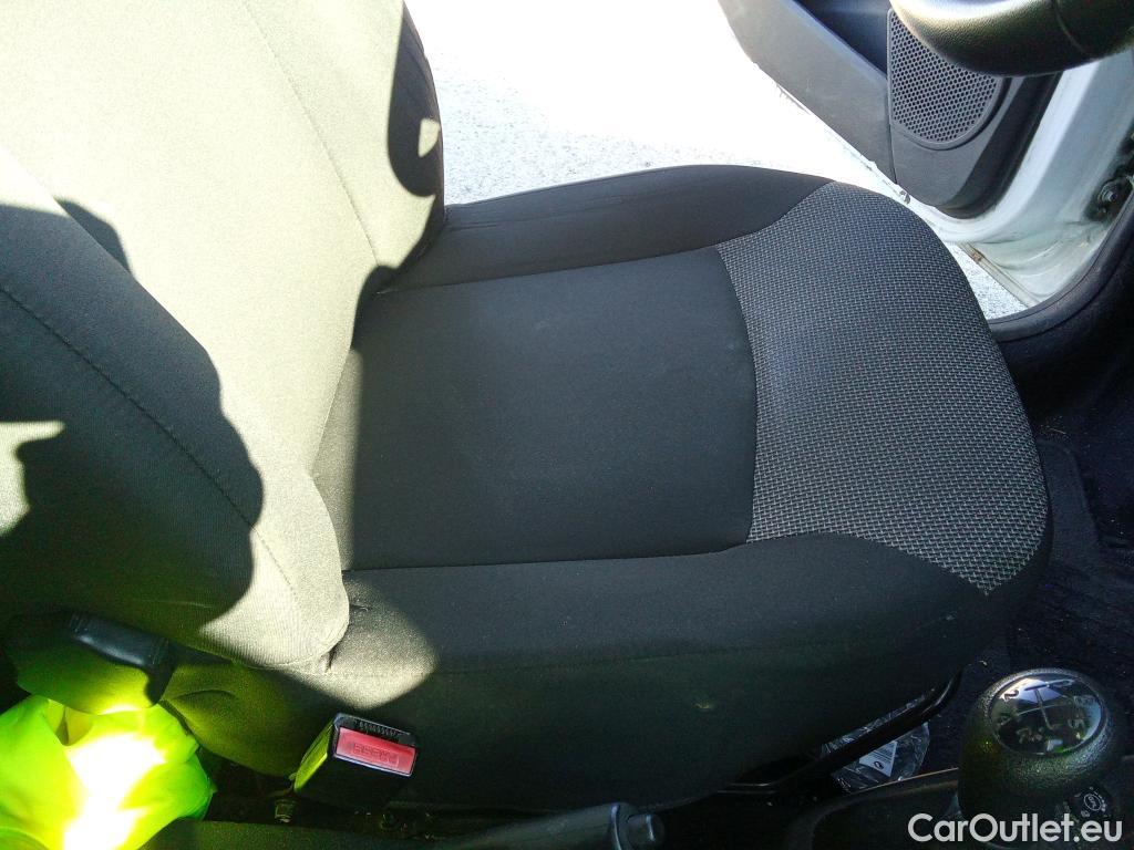  Dacia  Dokker DACIA  / 2013 / 4P / furgón derivado de turismo Essential 1.6 75kW (100CV) GLP #29