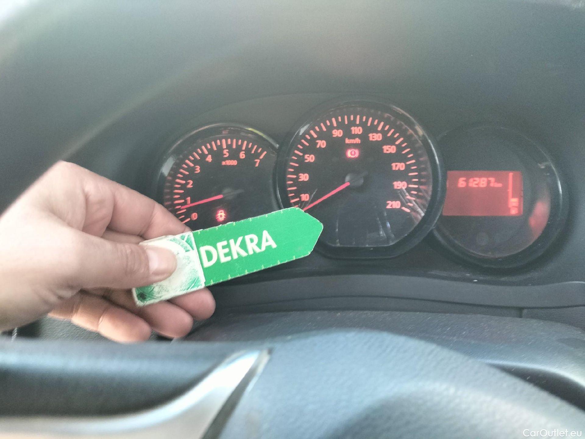  Dacia  Dokker DACIA  / 2013 / 4P / furgón derivado de turismo Van Essential 1.6 80kW (110CV) GLP #30