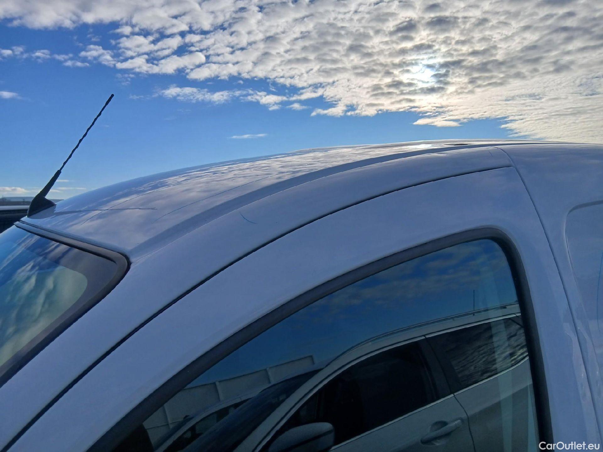  Nissan  NV200 NISSAN NV250 / 2019 / 4P / furgón 2pl 1.5dCi 59 kW (80 CV) L1H1 ÓPTIMA #42