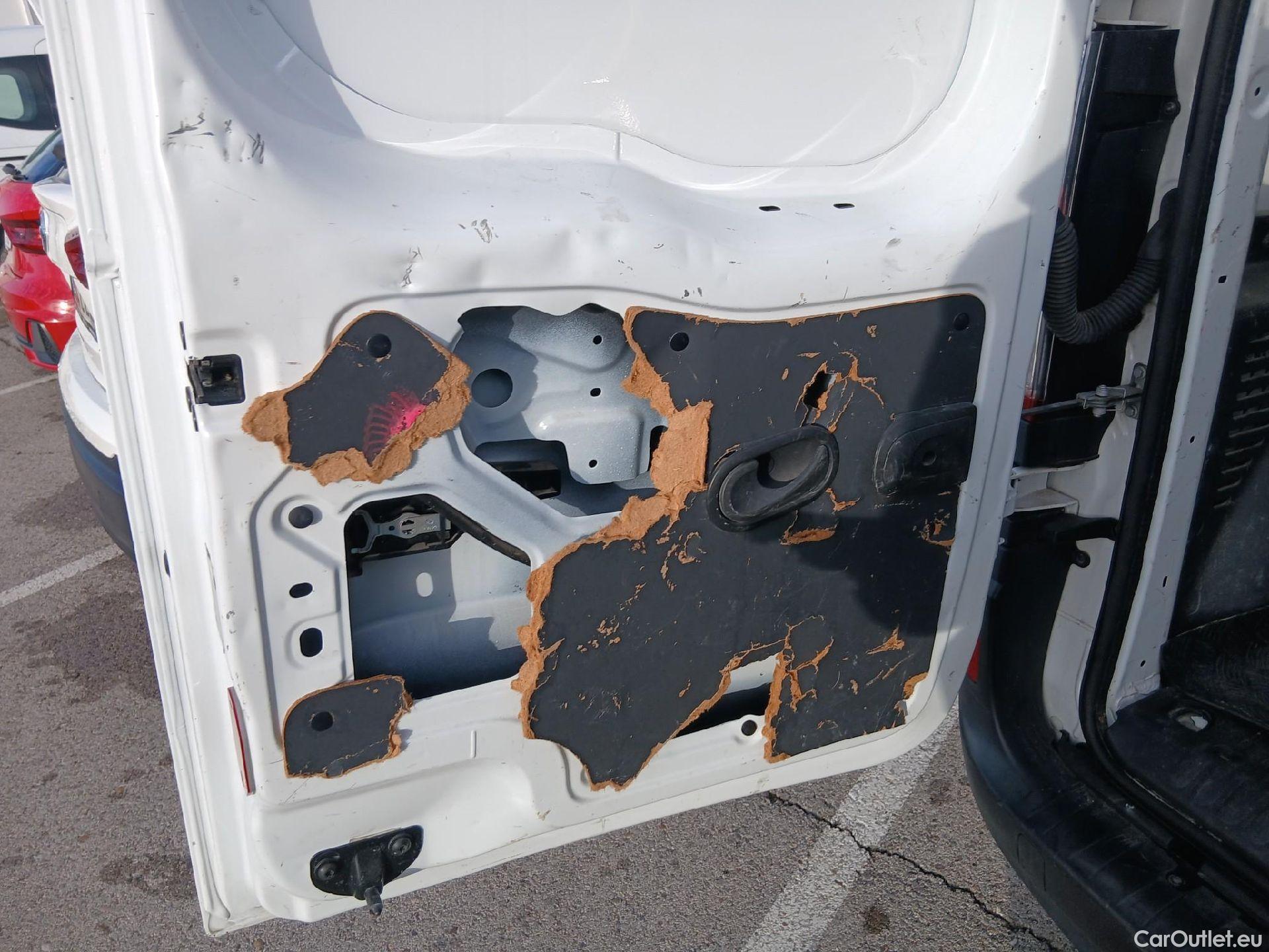  Nissan  NV200 NISSAN NV250 / 2019 / 4P / furgón 2pl 1.5dCi 59 kW (80 CV) L1H1 ÓPTIMA #3