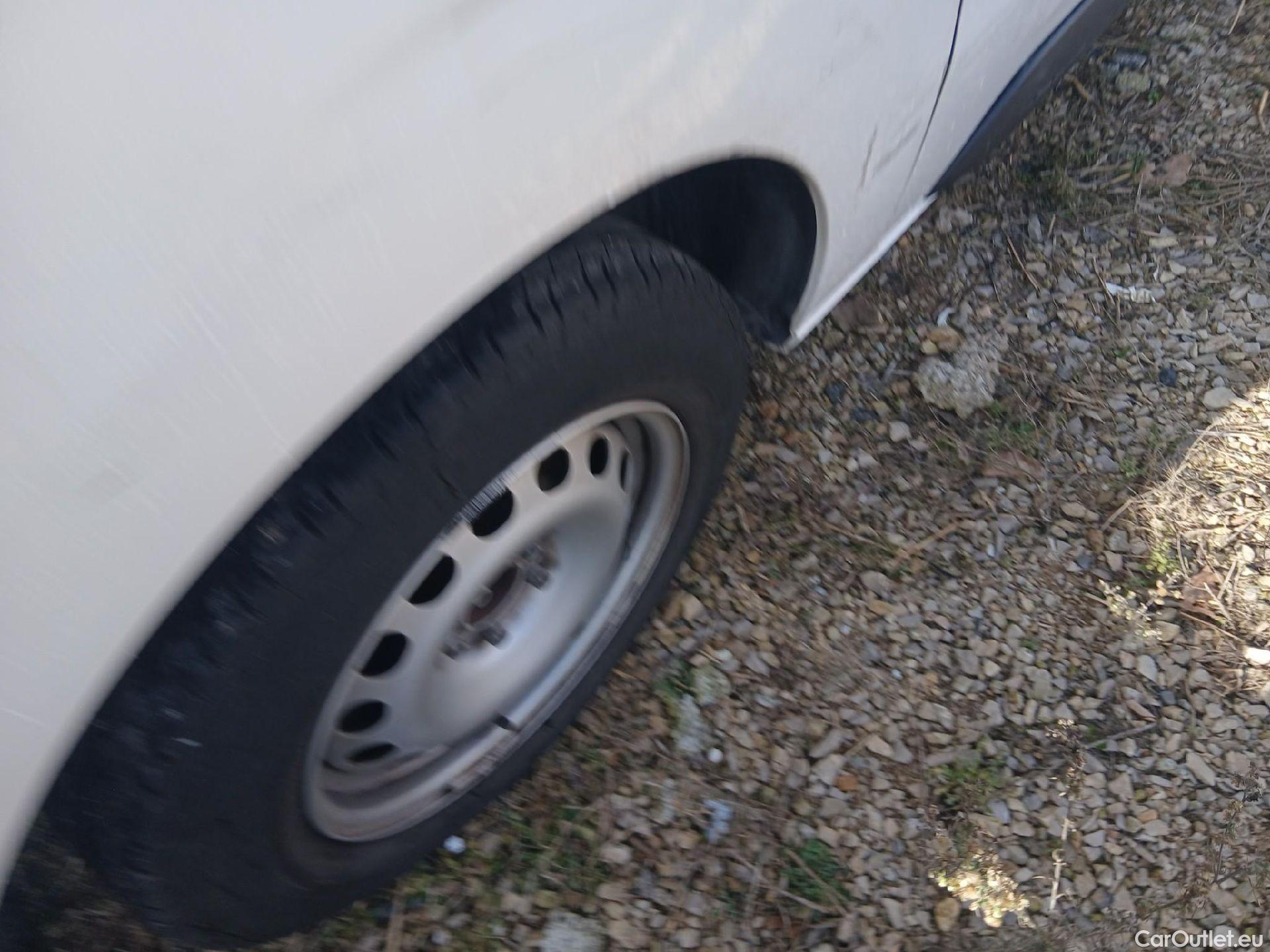  Opel  Vivaro OPEL  / 2019 / 4P / furgón 1.5 Diésel 74kW (100CV) M Std Express #20