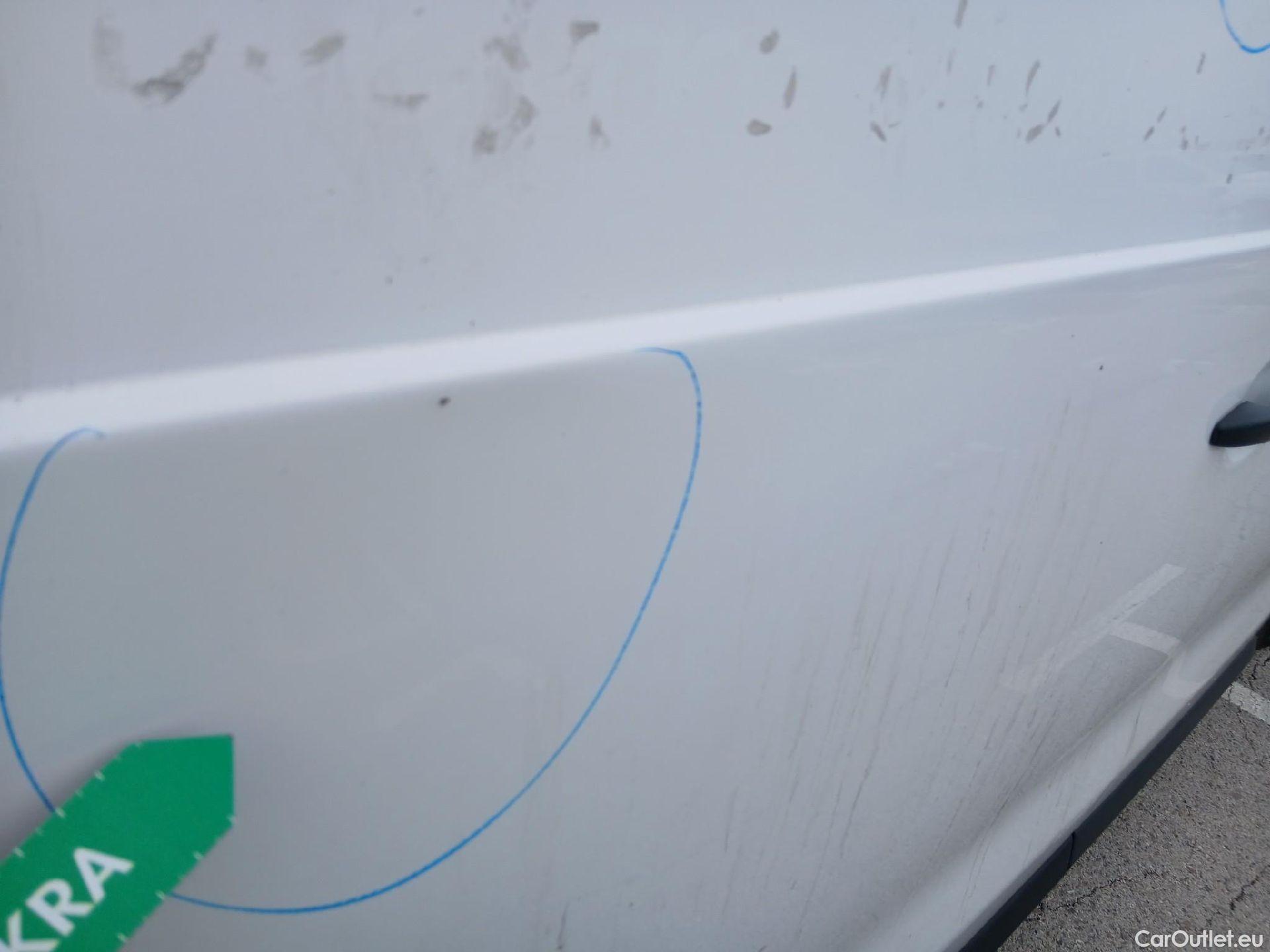  Citroen  Jumpy CITROEN  VU 4P 3G FURGÓN Talla M BlueHDi 85KW (115CV) 6v Confort #39