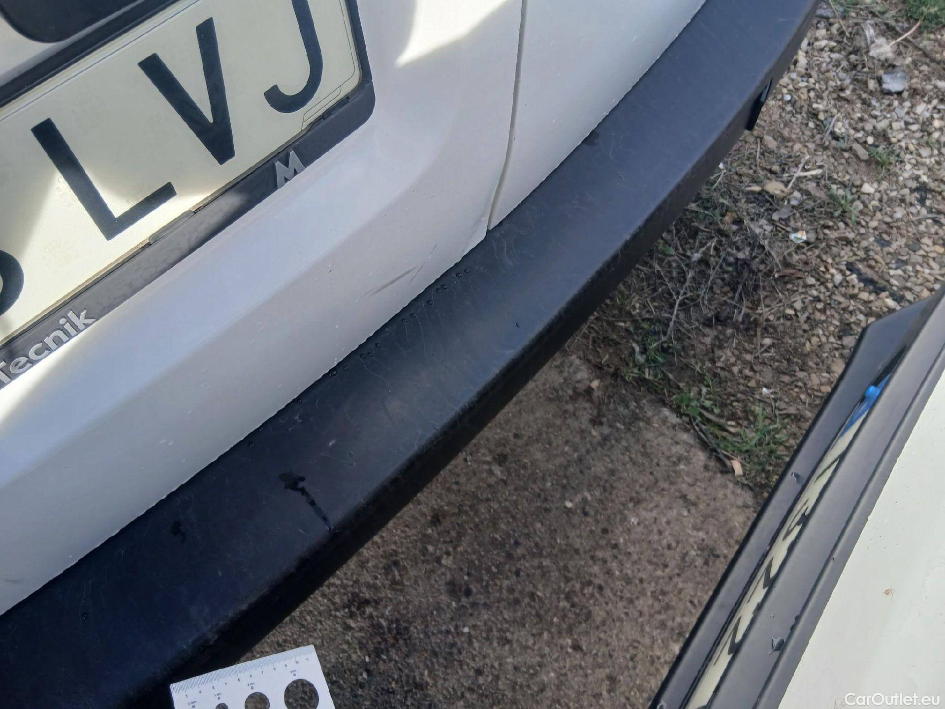  Opel  Vivaro OPEL  / 2019 / 4P / furgón 1.5 Diésel 74kW (100CV) M Std Express #13