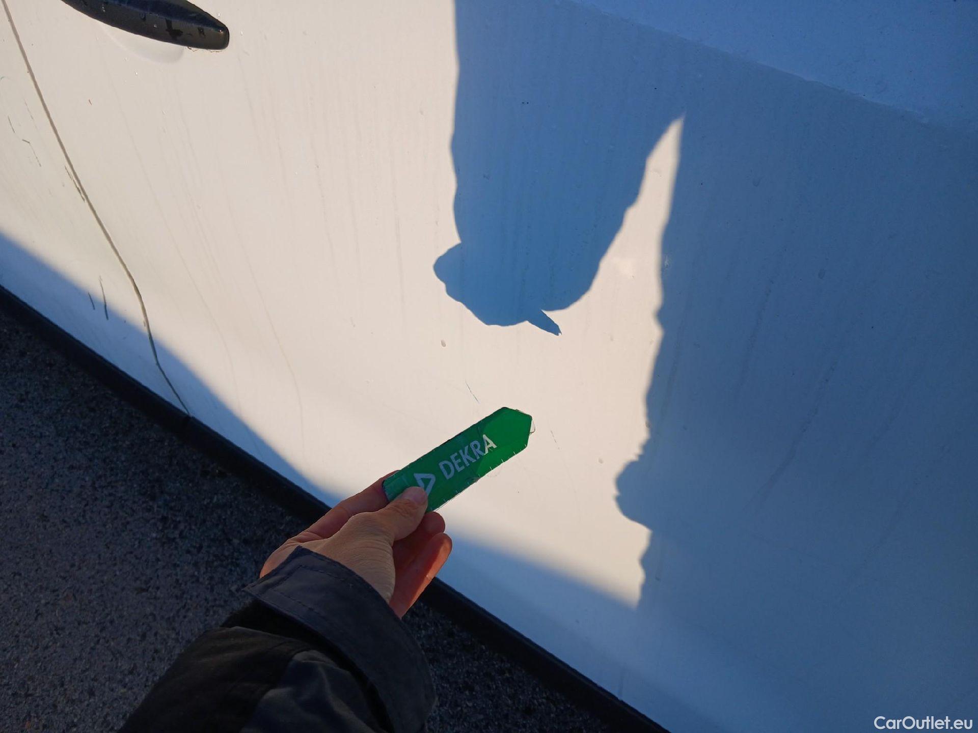  Opel  Vivaro OPEL  / 2019 / 4P / furgón 2.0 Diésel 88kW (120CV) M Inc. Select #37