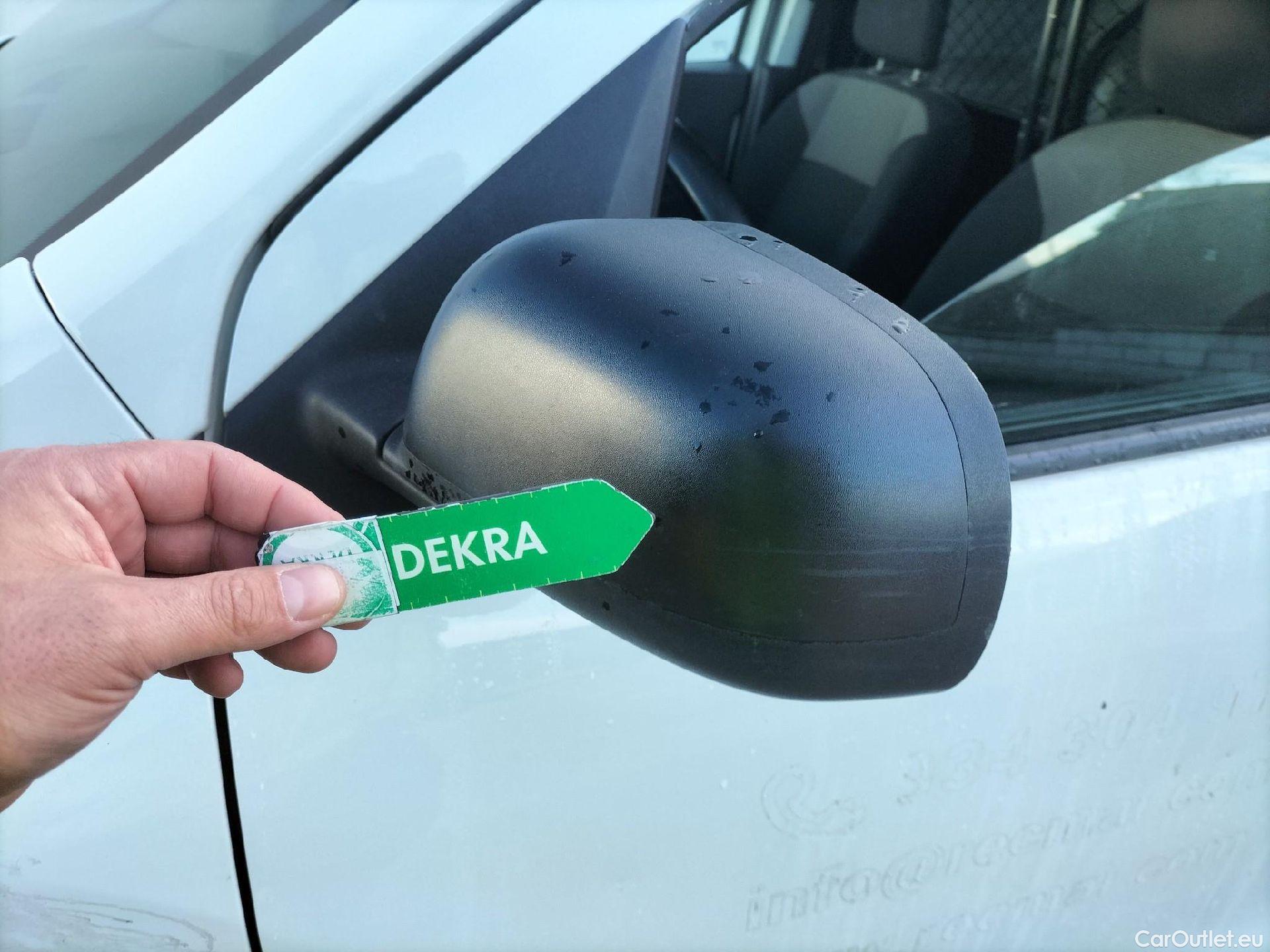  Dacia  Dokker DACIA  / 2013 / 4P / furgón derivado de turismo Van Essential 1.6 80kW (110CV) GLP #19