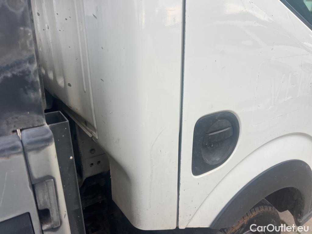  Nissan  NV400 NISSAN NT400 / 2014 / 2P / pick-up de lados abatibles 35.13/2 Básico CAL Cabina Abatible Media #14