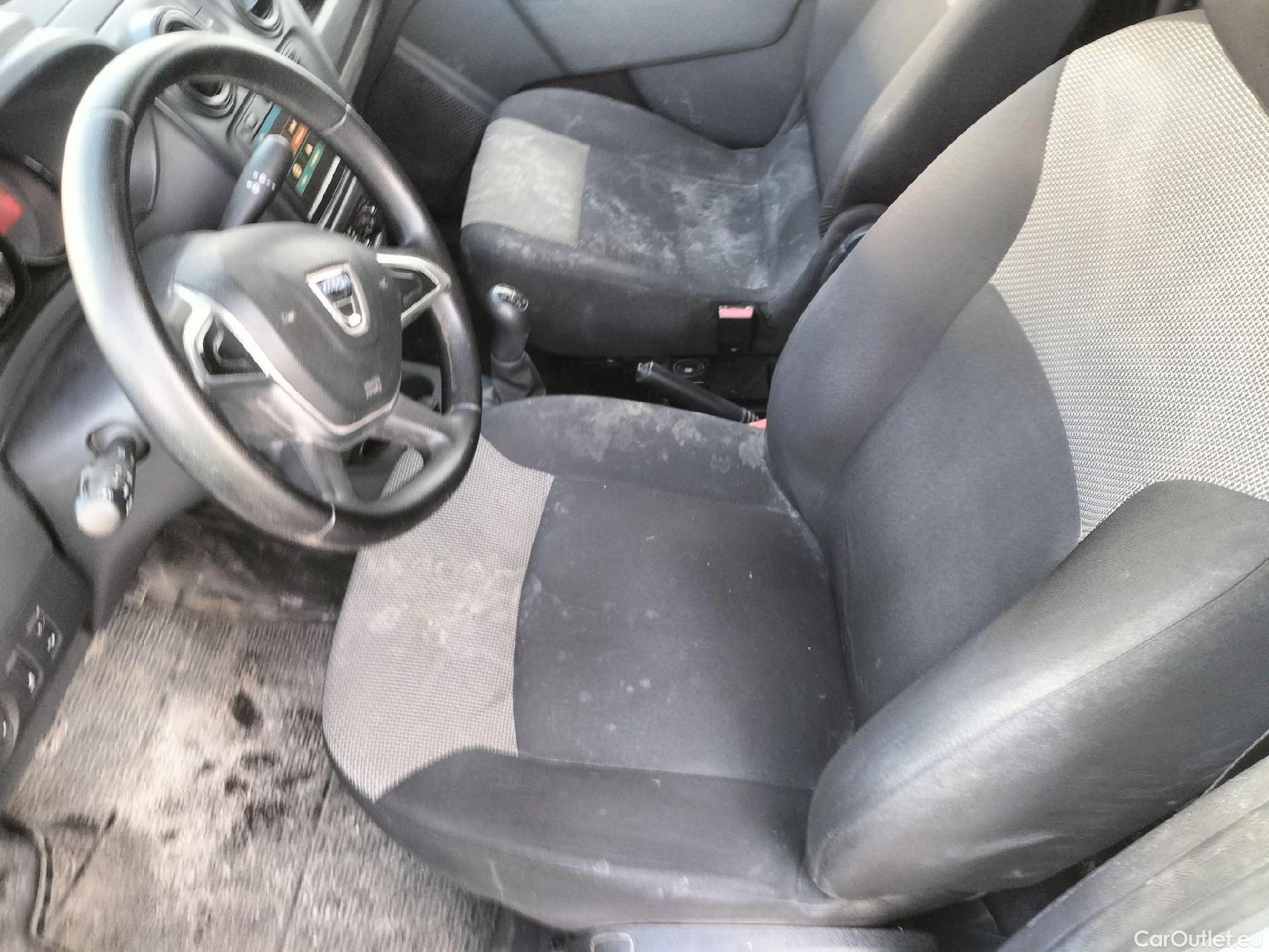  Dacia  Dokker DACIA  / 2013 / 4P / furgón derivado de turismo Van Essential 1.6 80kW (110CV) GLP #26