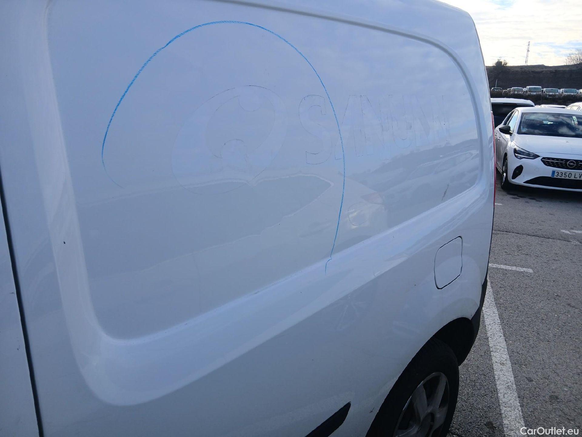  Nissan  NV200 NISSAN NV250 / 2019 / 4P / furgón 2pl 1.5dCi 59 kW (80 CV) L1H1 ÓPTIMA #18