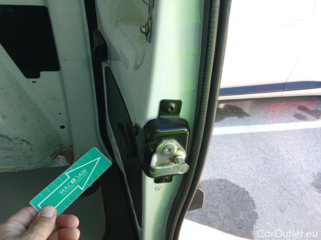  Dacia  Dokker DACIA  / 2013 / 4P / furgón derivado de turismo Essential 1.6 75kW (100CV) GLP #52