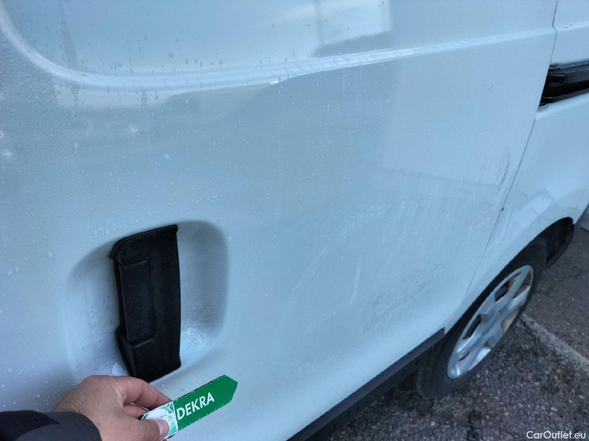  Dacia  Dokker DACIA  / 2013 / 4P / furgón derivado de turismo Van Essential 1.6 80kW (110CV) GLP #32