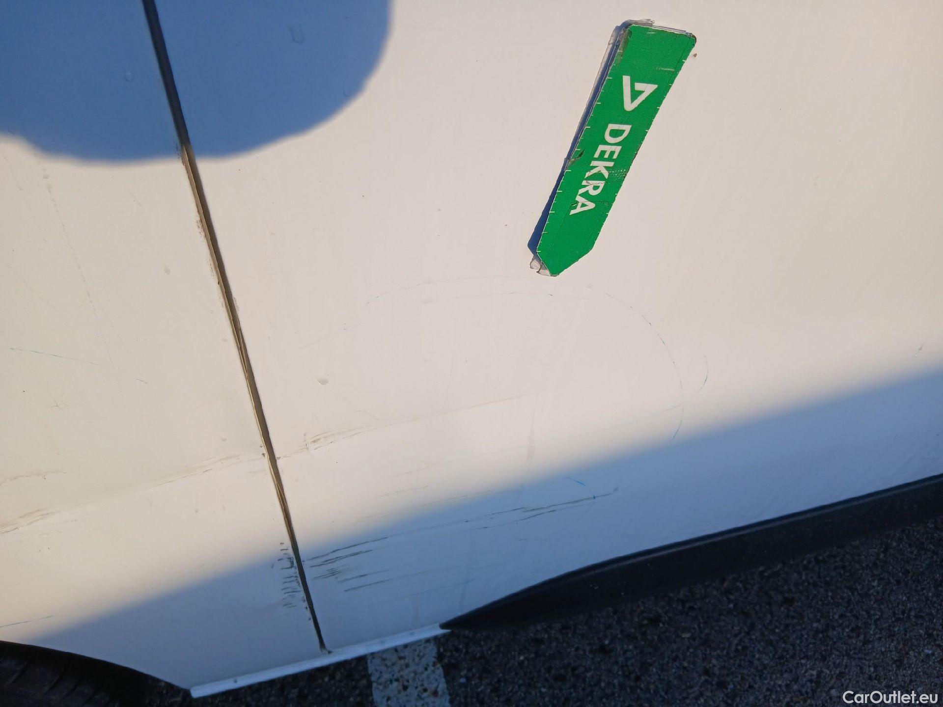  Opel  Vivaro OPEL  / 2019 / 4P / furgón 2.0 Diésel 88kW (120CV) M Inc. Select #33