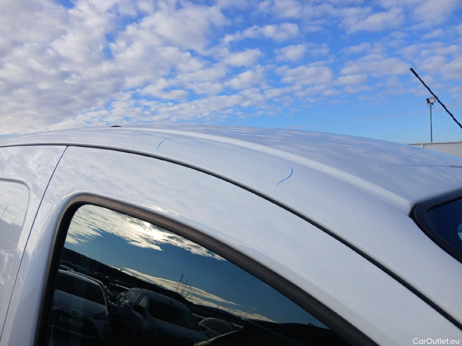  Nissan  NV200 NISSAN NV250 / 2019 / 4P / furgón 2pl 1.5dCi 59 kW (80 CV) L1H1 ÓPTIMA #40