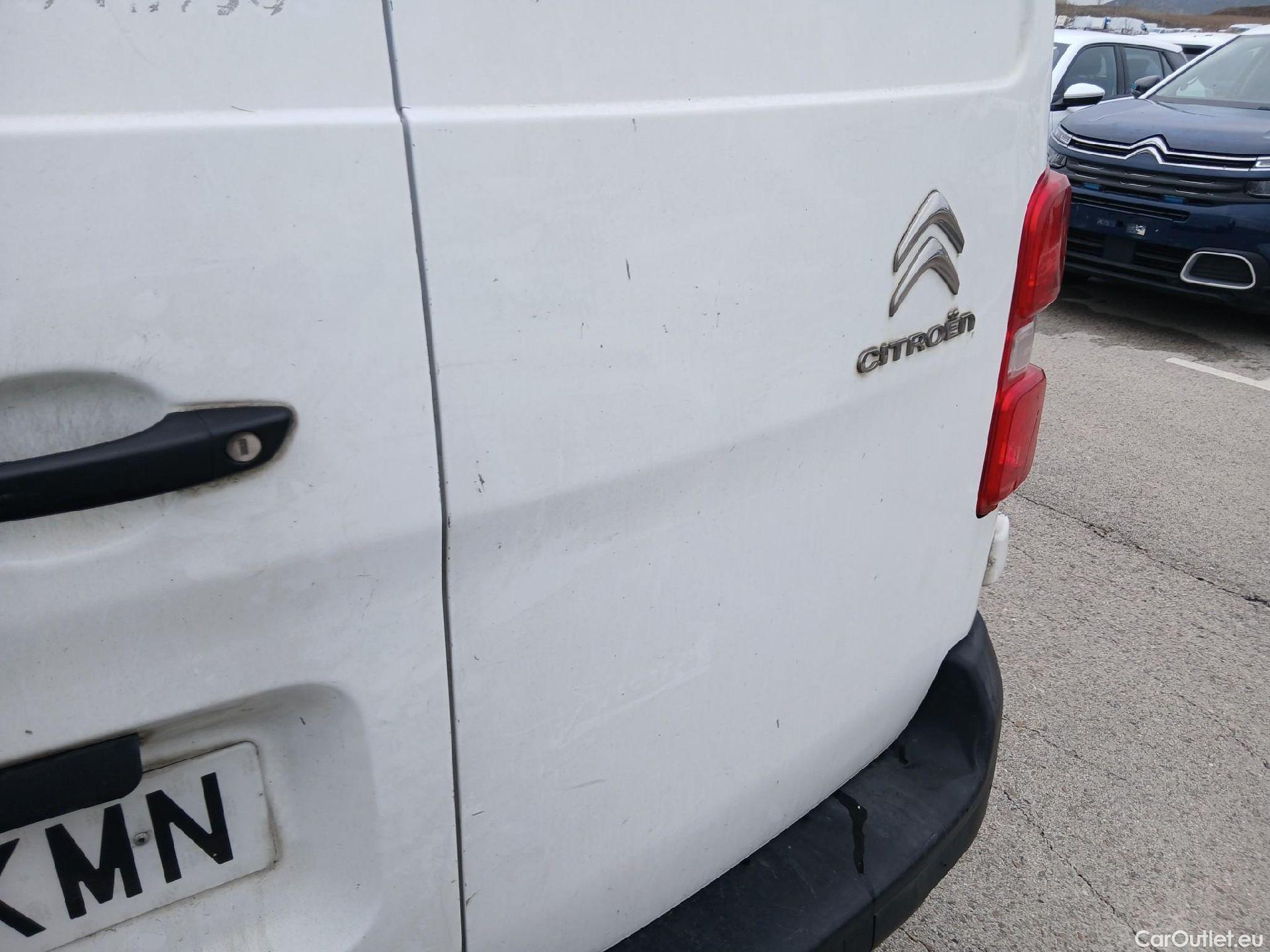  Citroen  Jumpy CITROEN  VU 4P 3G FURGÓN Talla M BlueHDi 85KW (115CV) 6v Confort #32