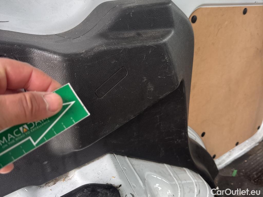  Ford  Transit FORD  Courier/2014/4P/furgón der.turis Van 1.5 TDCi 56kW Trend #46