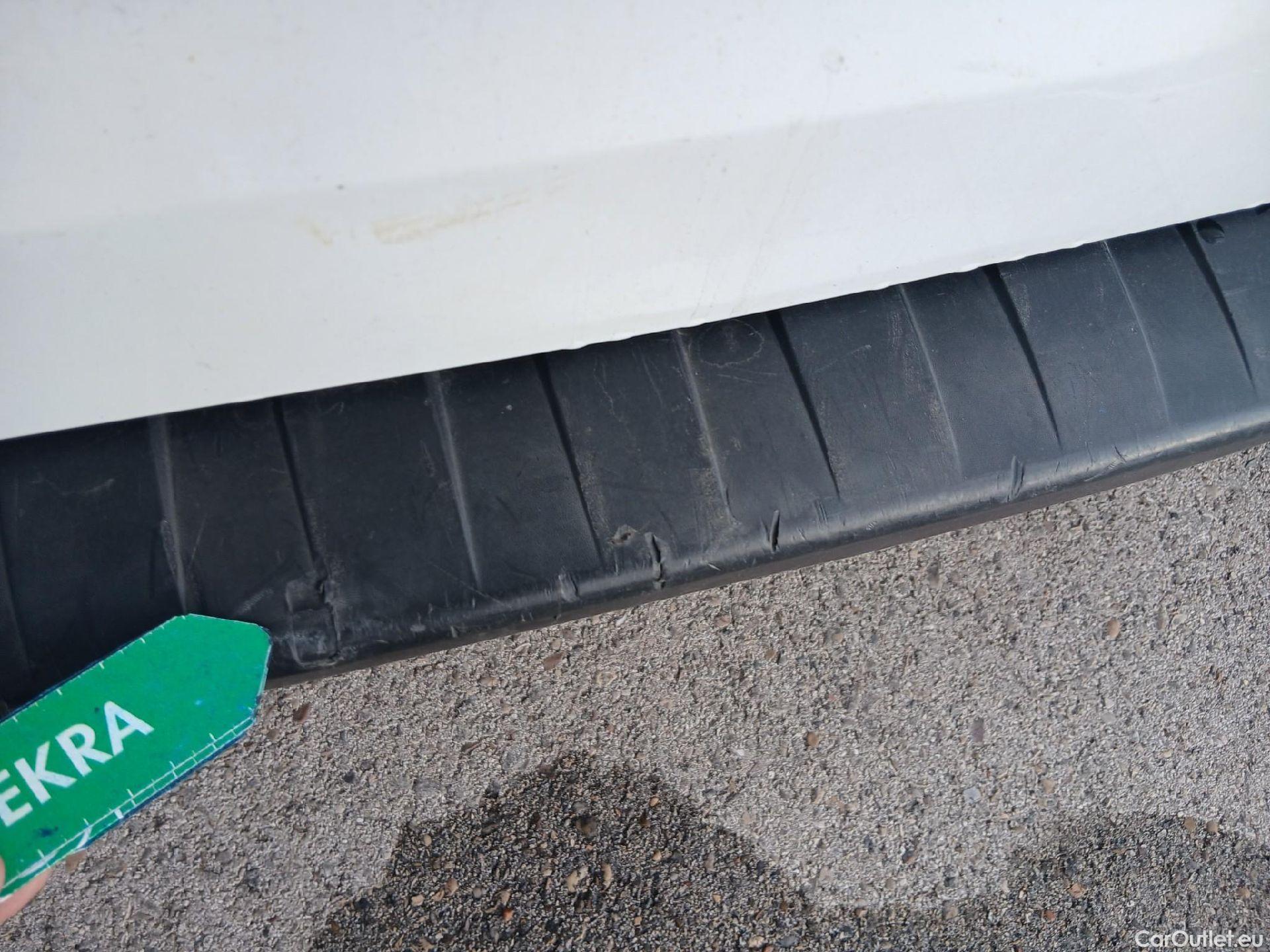  Nissan  NV200 NISSAN NV250 / 2019 / 4P / furgón 2pl 1.5dCi 59 kW (80 CV) L1H1 ÓPTIMA #25