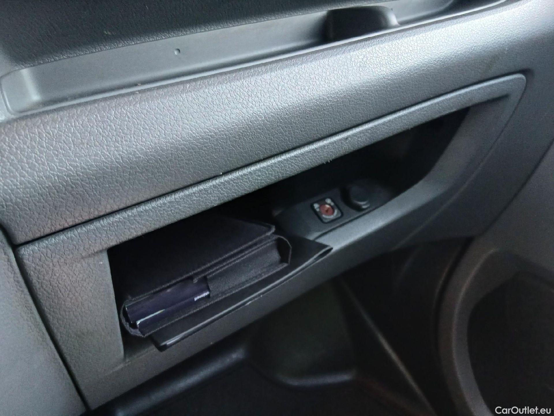  Opel  Vivaro OPEL  / 2019 / 4P / furgón 2.0 Diésel 88kW (120CV) M Inc. Select #1