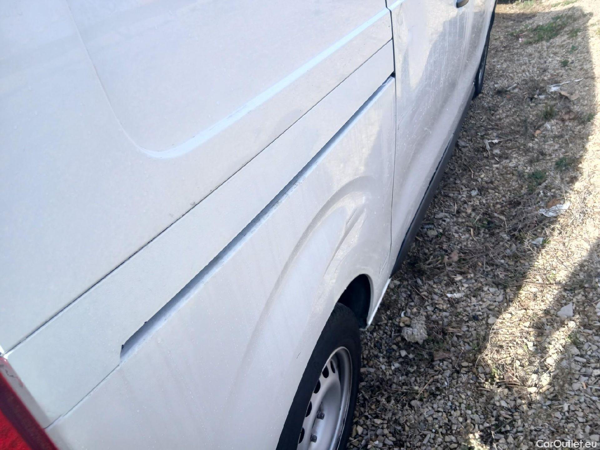  Opel  Vivaro OPEL  / 2019 / 4P / furgón 1.5 Diésel 74kW (100CV) M Std Express #17