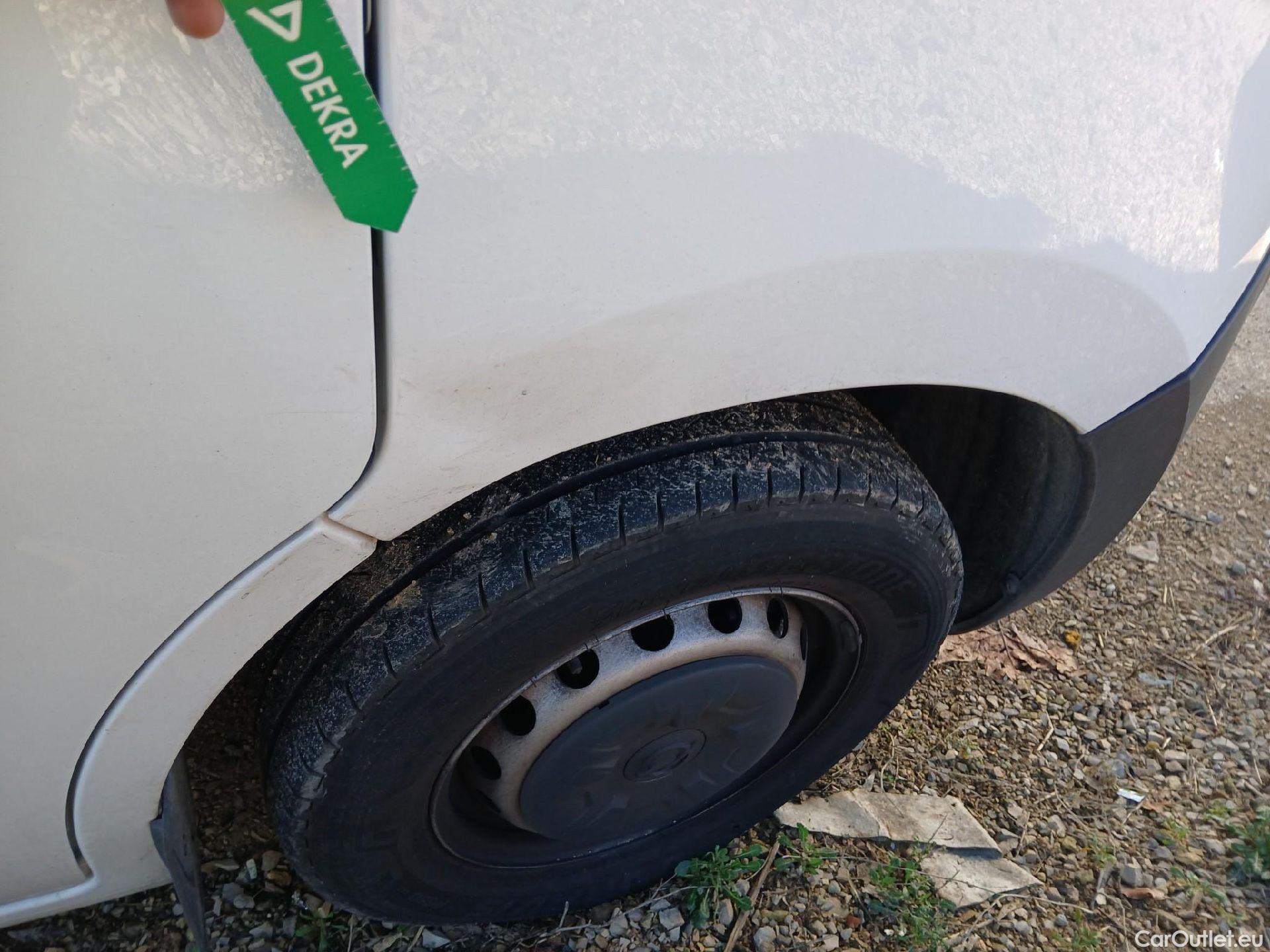  Opel  Movano OPEL  / 2019 / 4P / furgón 2.3 CDTI 99kW (135CV) L2 H2 F 3.5t (AC) #22