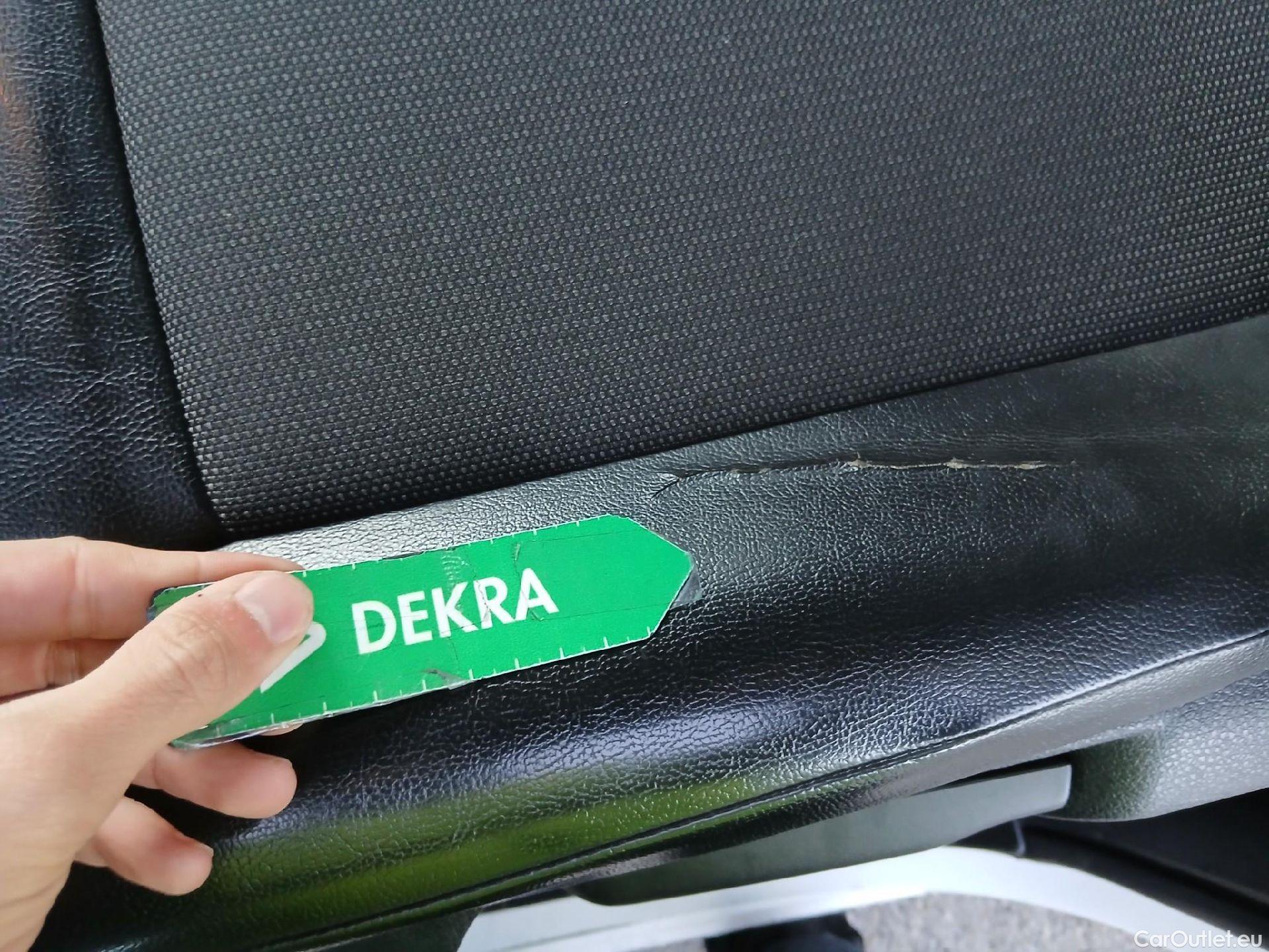  Opel  Vivaro OPEL  / 2019 / 4P / furgón 2.0 Diésel 88kW (120CV) M Inc. Select #6