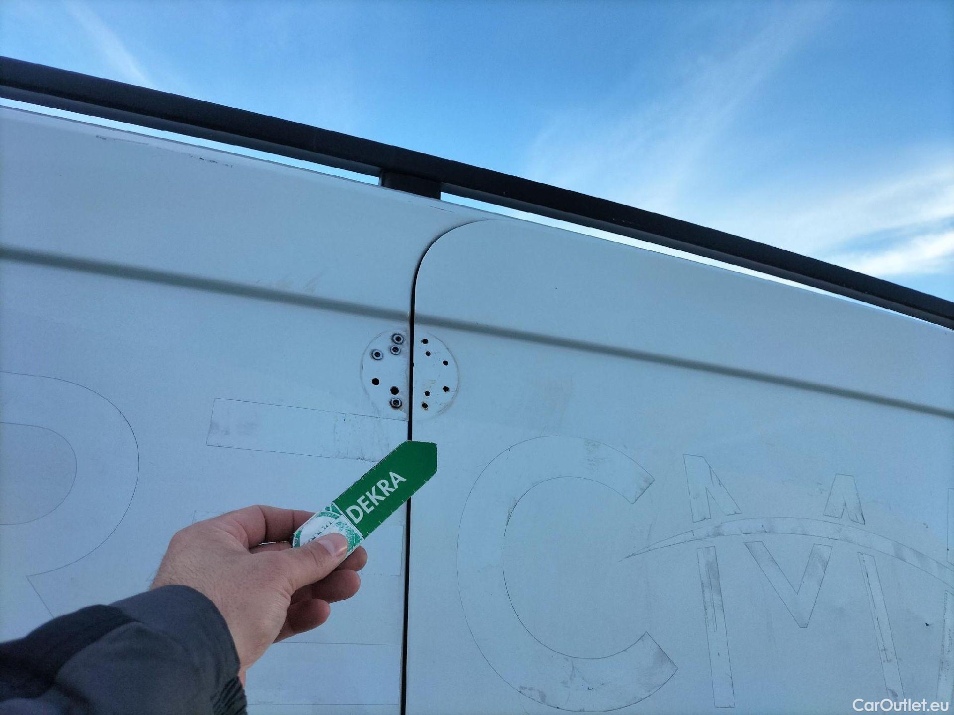  Dacia  Dokker DACIA  / 2013 / 4P / furgón derivado de turismo Van Essential 1.6 80kW (110CV) GLP #60