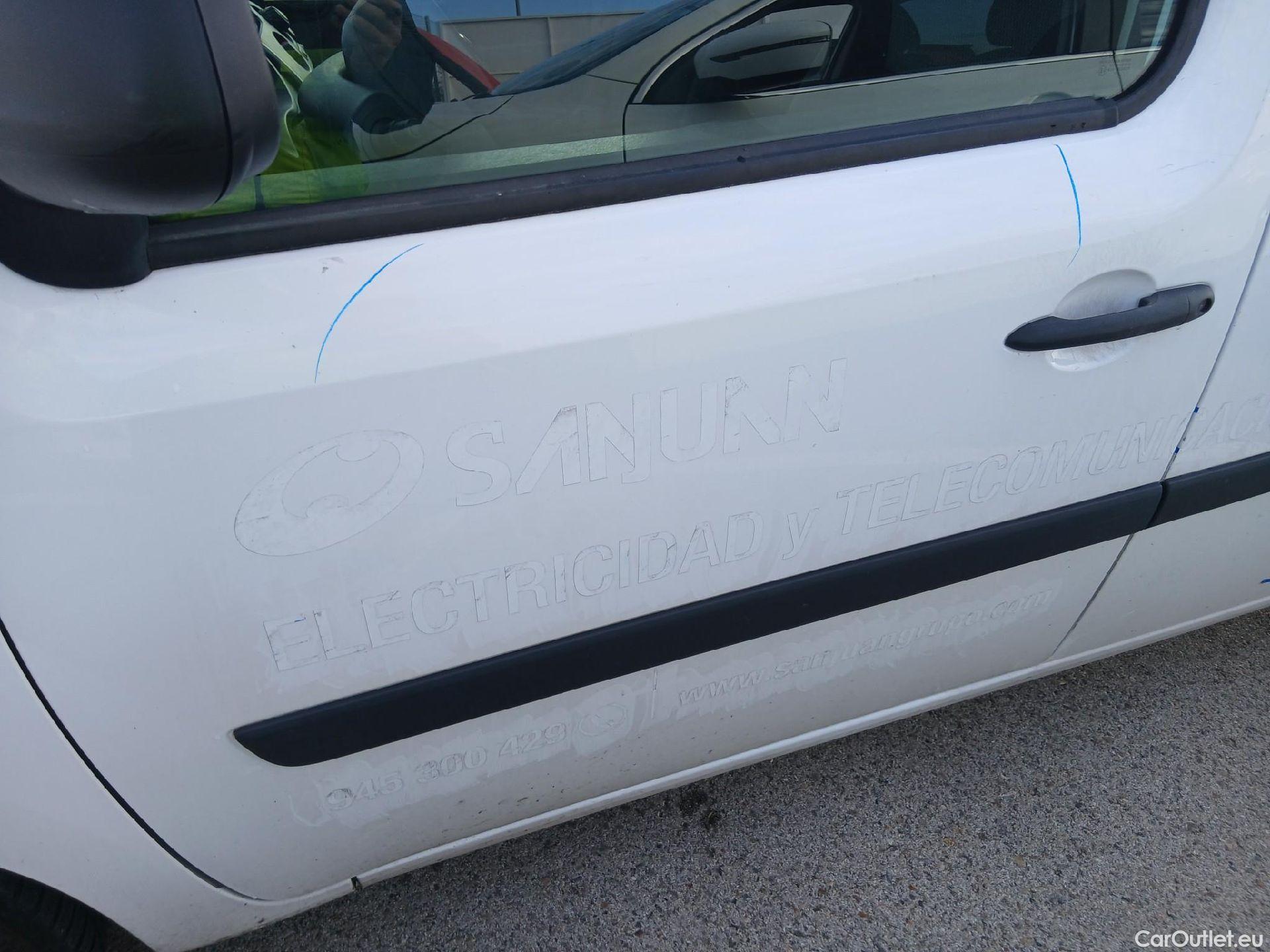  Nissan  NV200 NISSAN NV250 / 2019 / 4P / furgón 2pl 1.5dCi 59 kW (80 CV) L1H1 ÓPTIMA #15